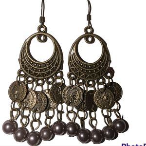Dangle beaded earrings